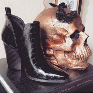 Faux Croc Fashion Booties NWOT